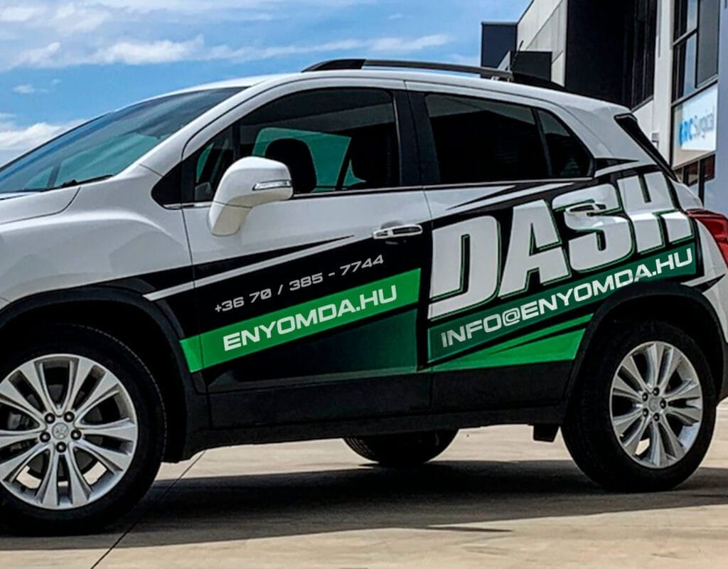 Nyomtatható öntapadó 2.5D fólia – járművek részleges matricázásához